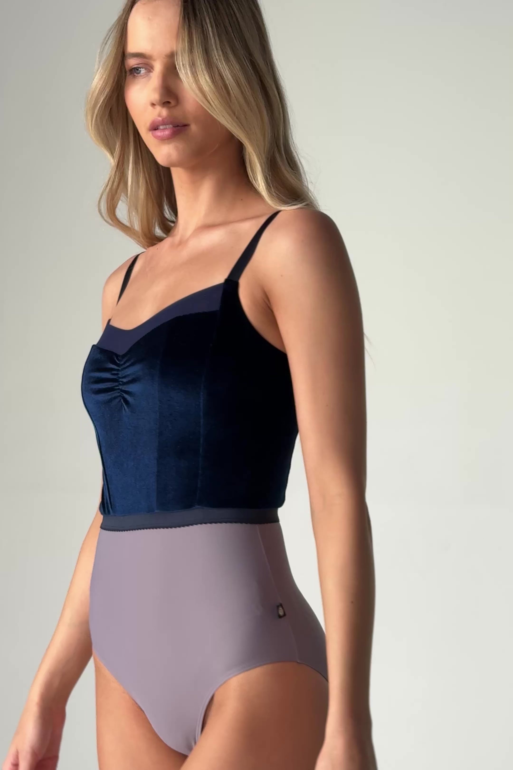OPHELIA RELEVÉ LEOTARD – BODILE